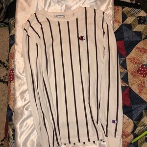 Long sleeve Champion shirt